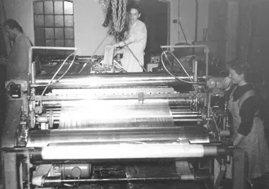 Konfektionierung-Maschine in den 50er Jahren